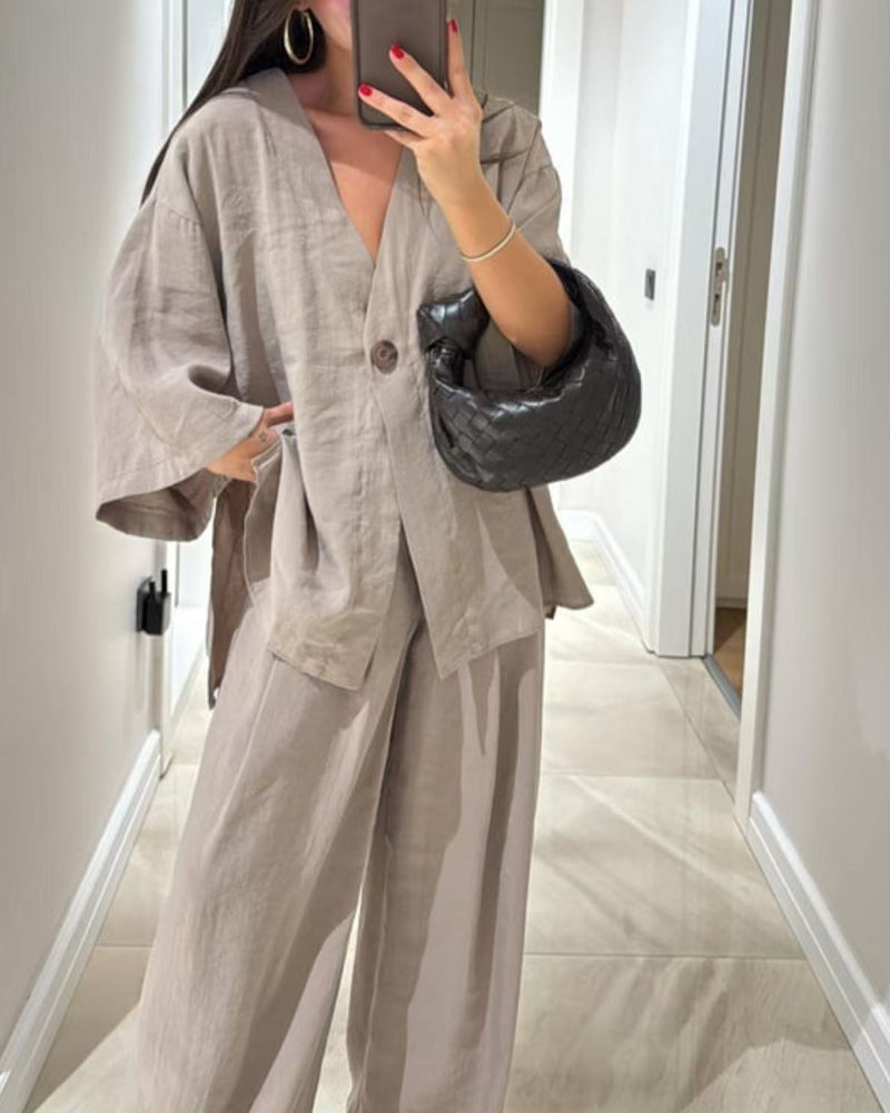 Set Casual în Două Piese cu Top cu Decolteu V și Pantaloni