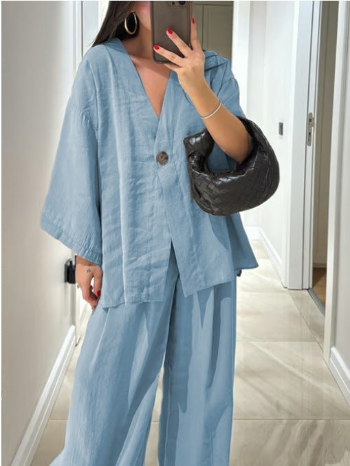 Set Casual în Două Piese cu Top cu Decolteu V și Pantaloni