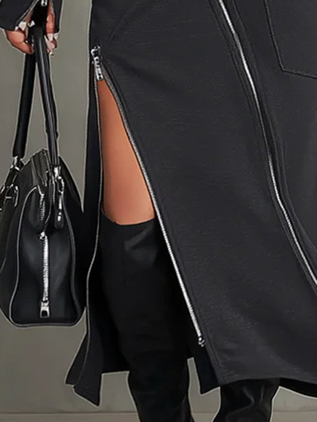 Set cu Guler Înalt, Buzunare și Fermoar Neregulat