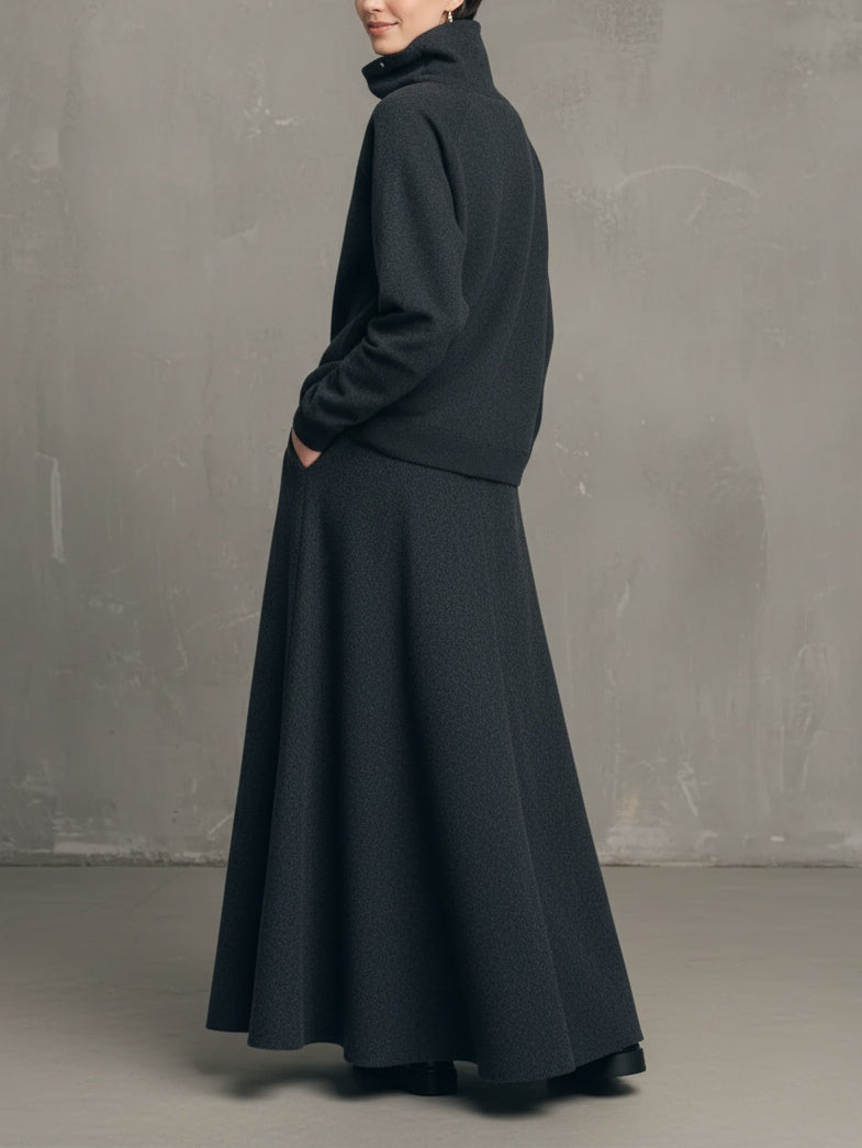 Set Gri Antracit cu Top cu Guler Înalt din Material Aerat și Fustă Lungă Evazată