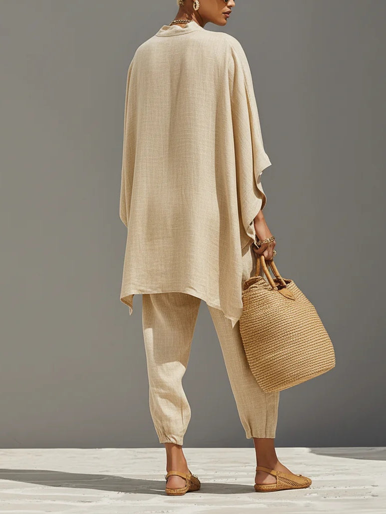 Costum Minimalist Kaki Deschis cu Top Asimetric și Pantaloni Jogger