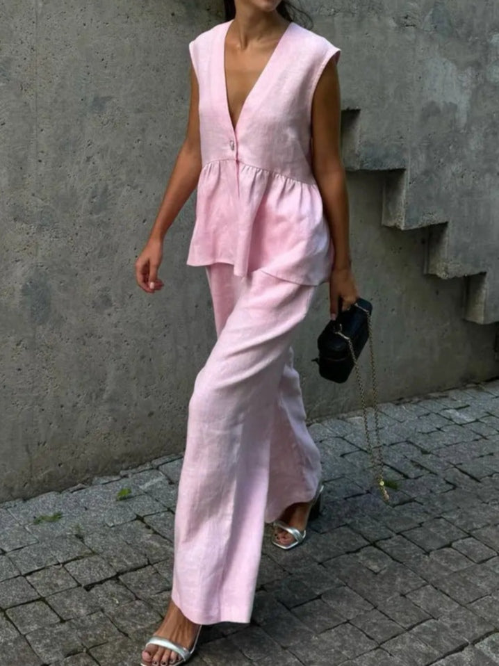 Costum din Bumbac-In în Două Piese cu Decolteu V și Volane