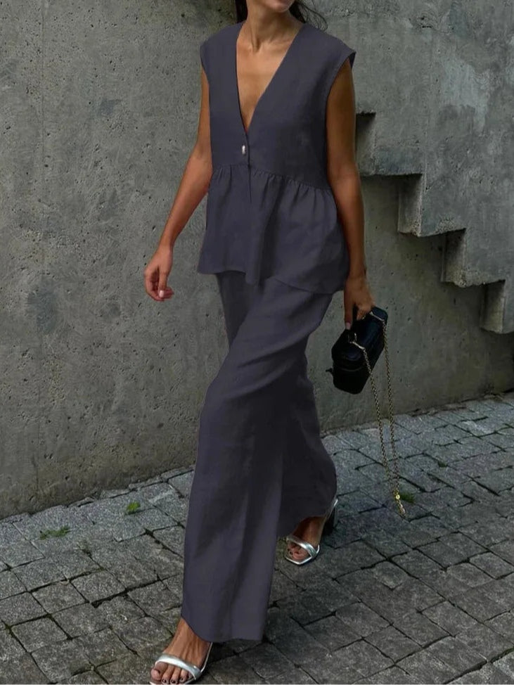 Costum din Bumbac-In în Două Piese cu Decolteu V și Volane